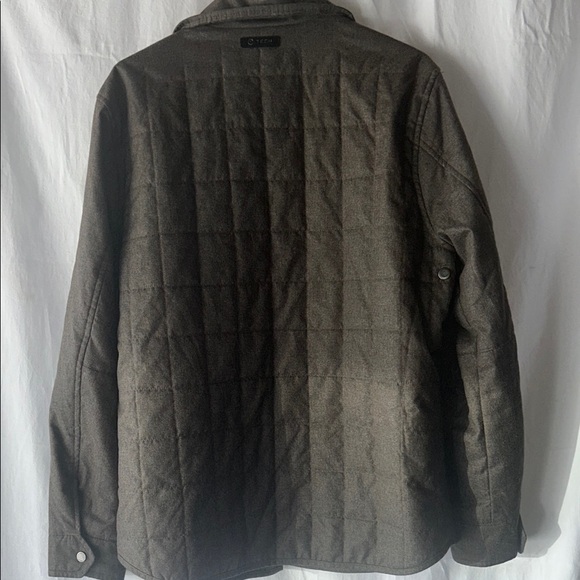 Tumi Tech Men's Brown Quilted Jacket - Picture 8 of 8